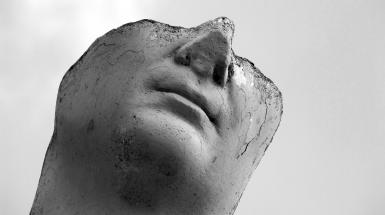 Statua